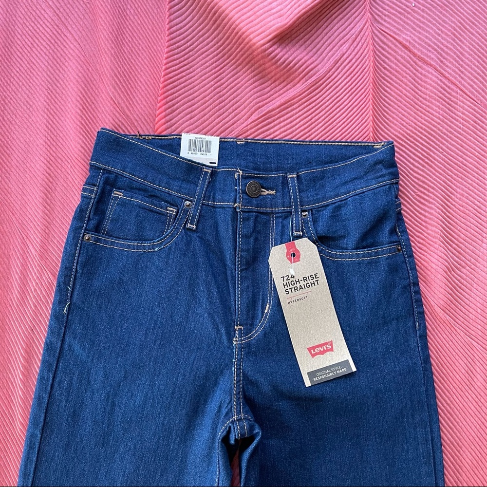 Levi’s sculpt jeans - Picture 3 of 5